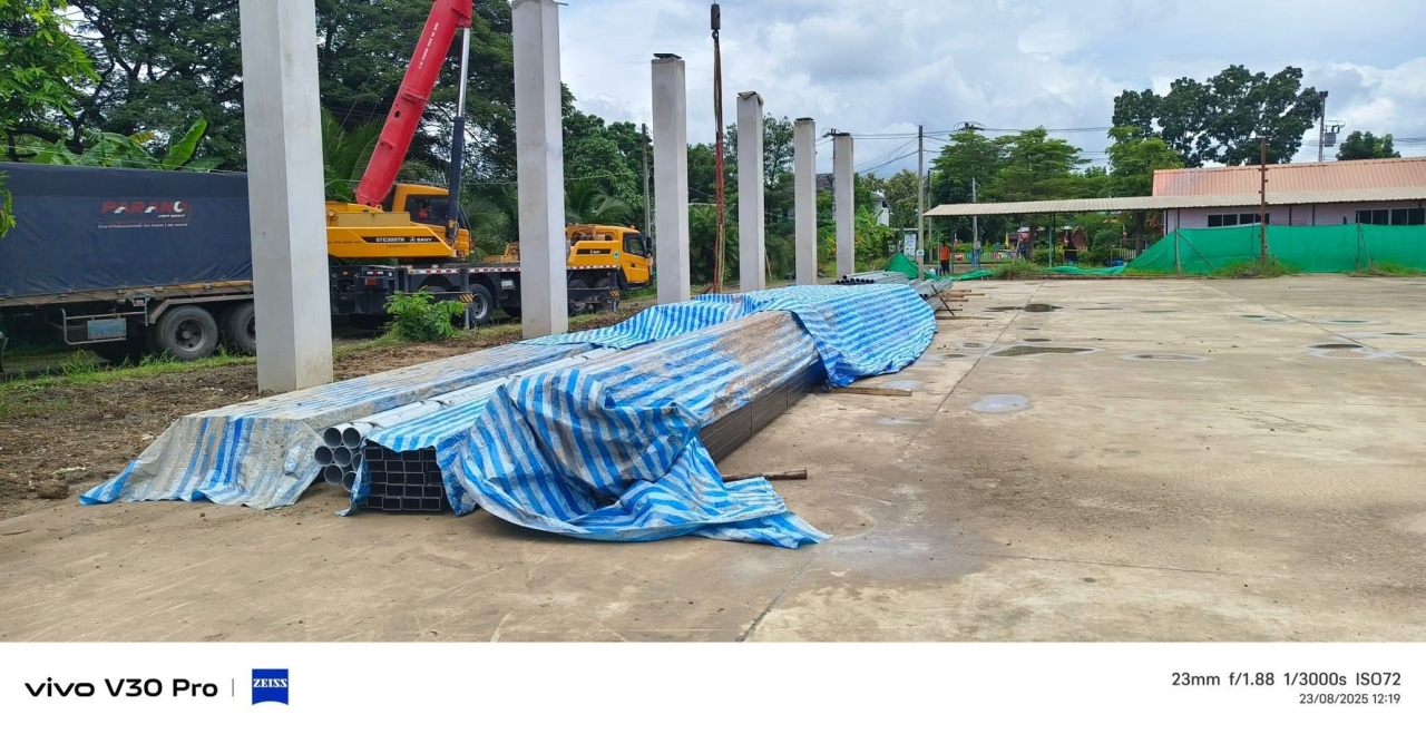 S__30163074_0.jpg - งานก่อสร้างโดมเอนกประสงค์โรงเรียน | https://tnc-design.com