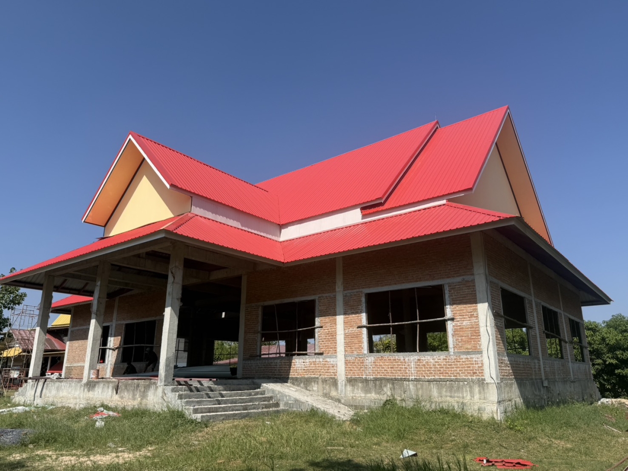 S__30163118_0.jpg - งานก่อสร้างศาลาการเปรียญ | https://tnc-design.com