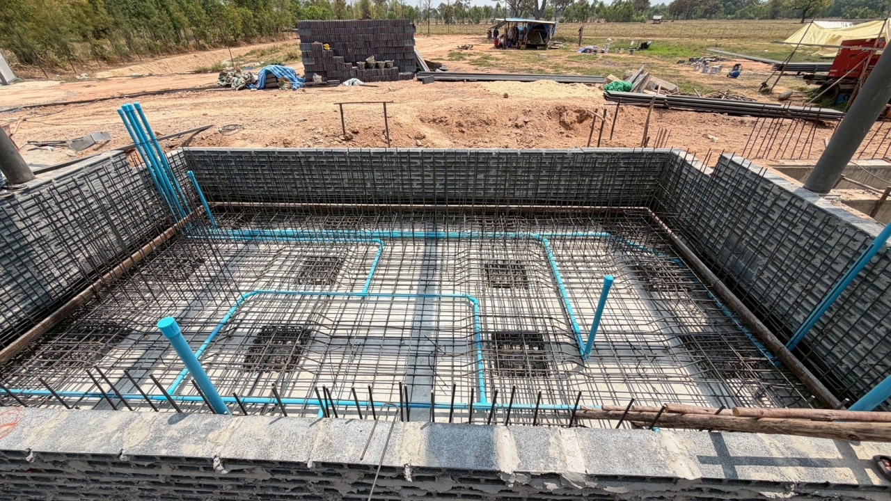 S__30163136_0.jpg - งานก่อสร้างบ้านหรูพร้อมสระว่ายน้ำ | https://tnc-design.com