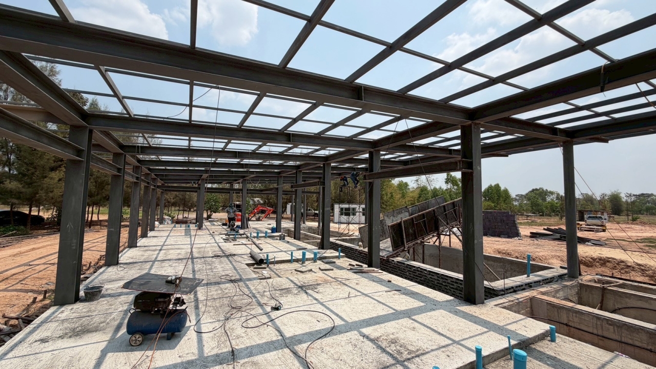 S__30163156_0.jpg - งานก่อสร้างบ้านหรูพร้อมสระว่ายน้ำ | https://tnc-design.com