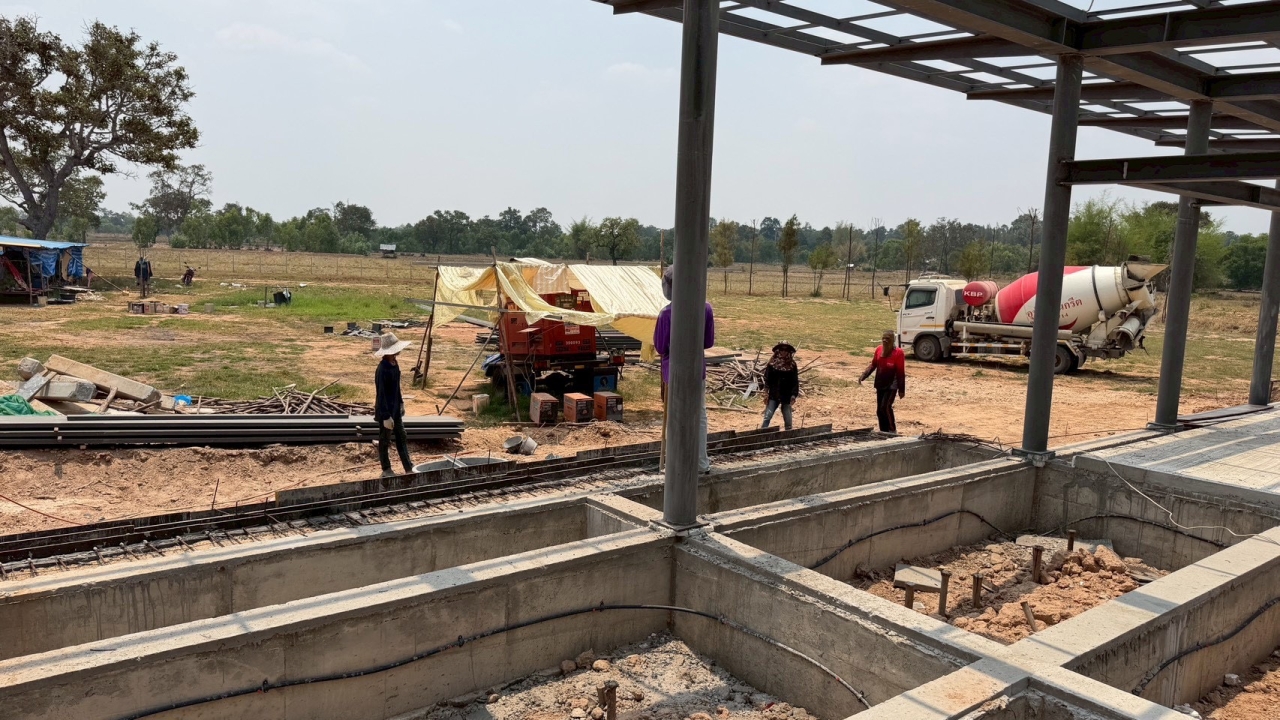 S__30163157_0.jpg - งานก่อสร้างบ้านหรูพร้อมสระว่ายน้ำ | https://tnc-design.com