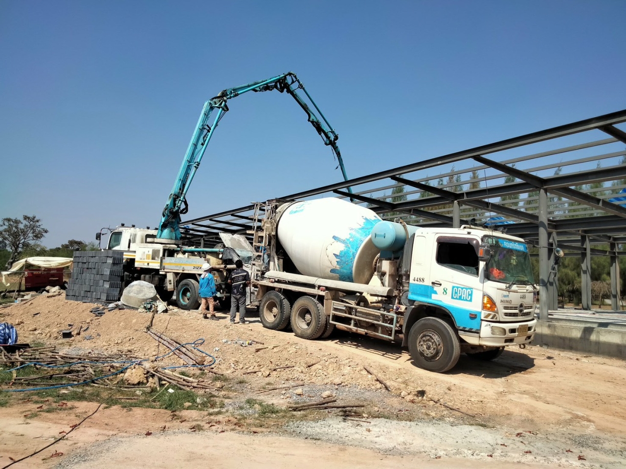 S__30163158_0.jpg - งานก่อสร้างบ้านหรูพร้อมสระว่ายน้ำ | https://tnc-design.com