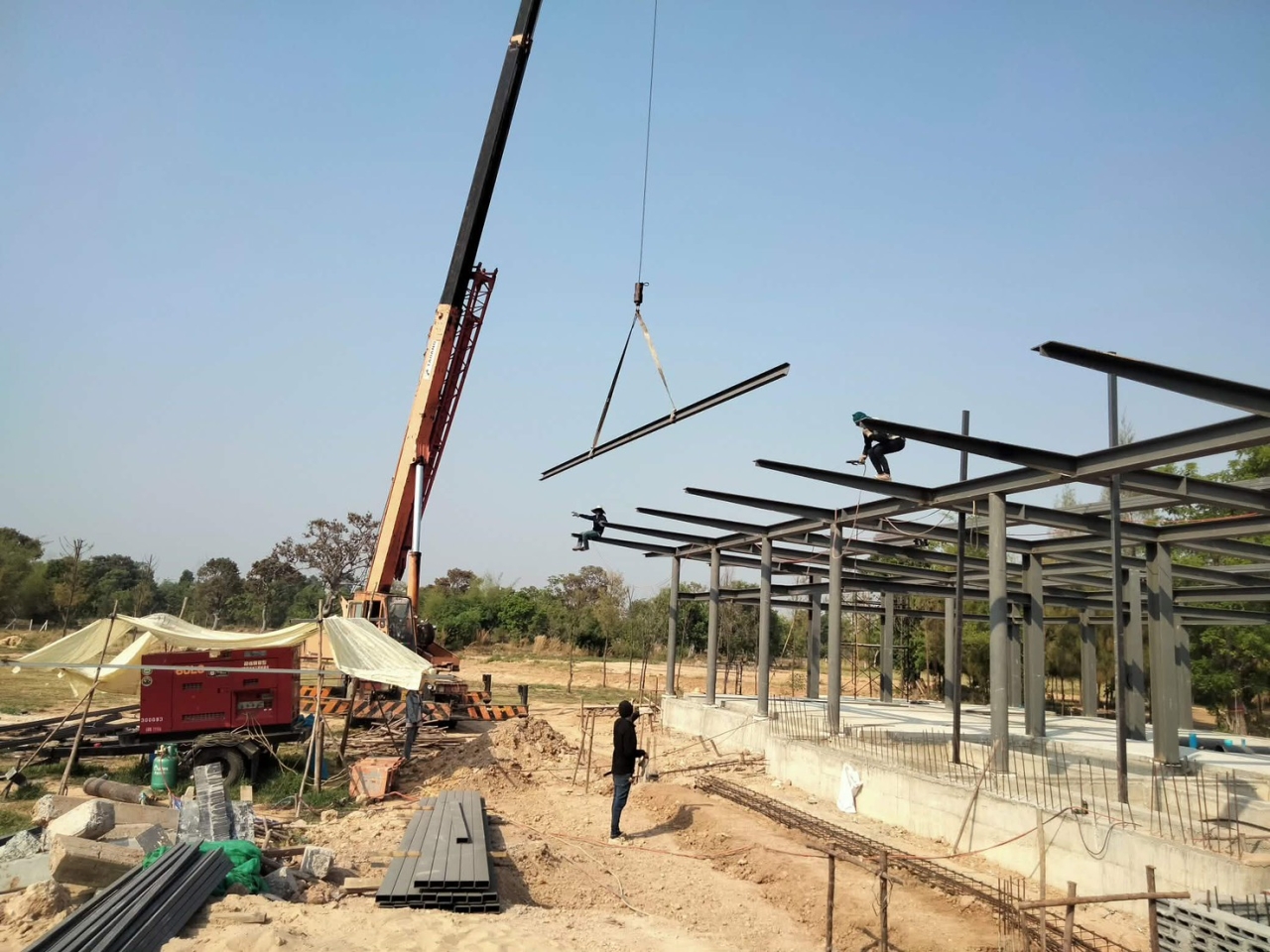 S__30163175_0.jpg - งานก่อสร้างบ้านหรูพร้อมสระว่ายน้ำ | https://tnc-design.com