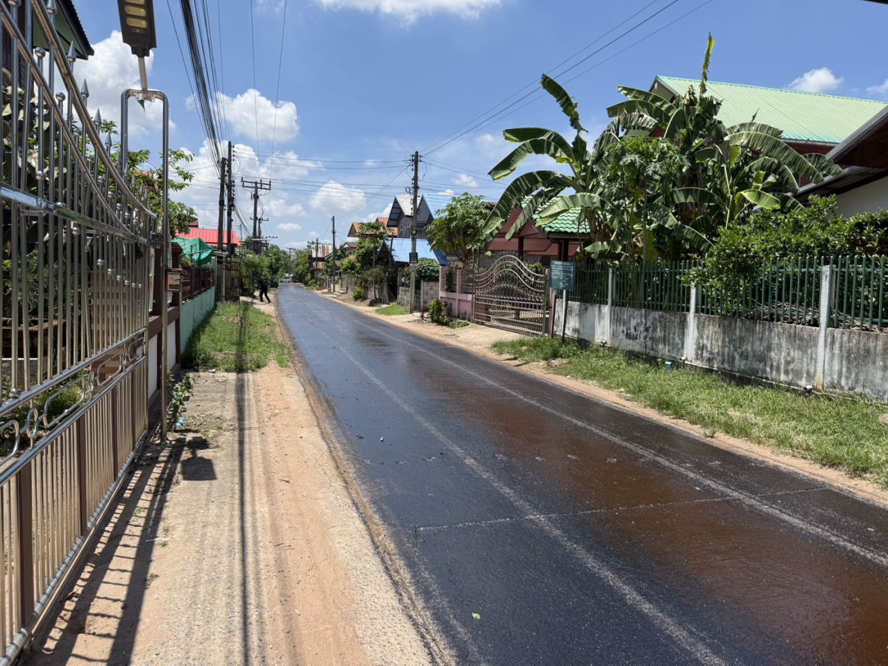 S__31416383_0.jpg - งานถนนแอสฟัลติก | https://tnc-design.com