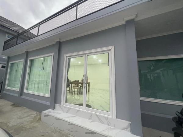 งานก่อสร้าง ห้องรับรอง พร้อมห้องน้ำสวยๆ จ.สมุทรสาคร